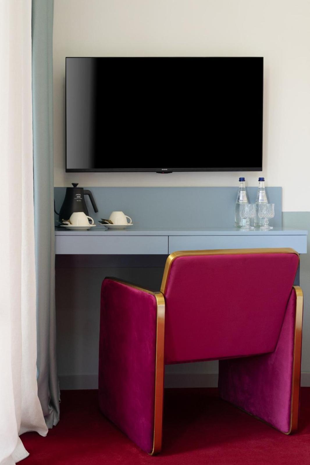 View Hotel 3*